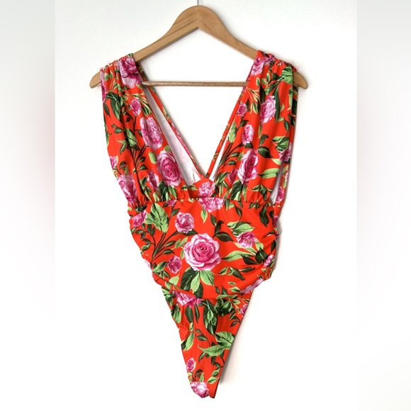 Zara Printed Draped Red Floral Sleeveless Bodysuit - Picture 5 of 11